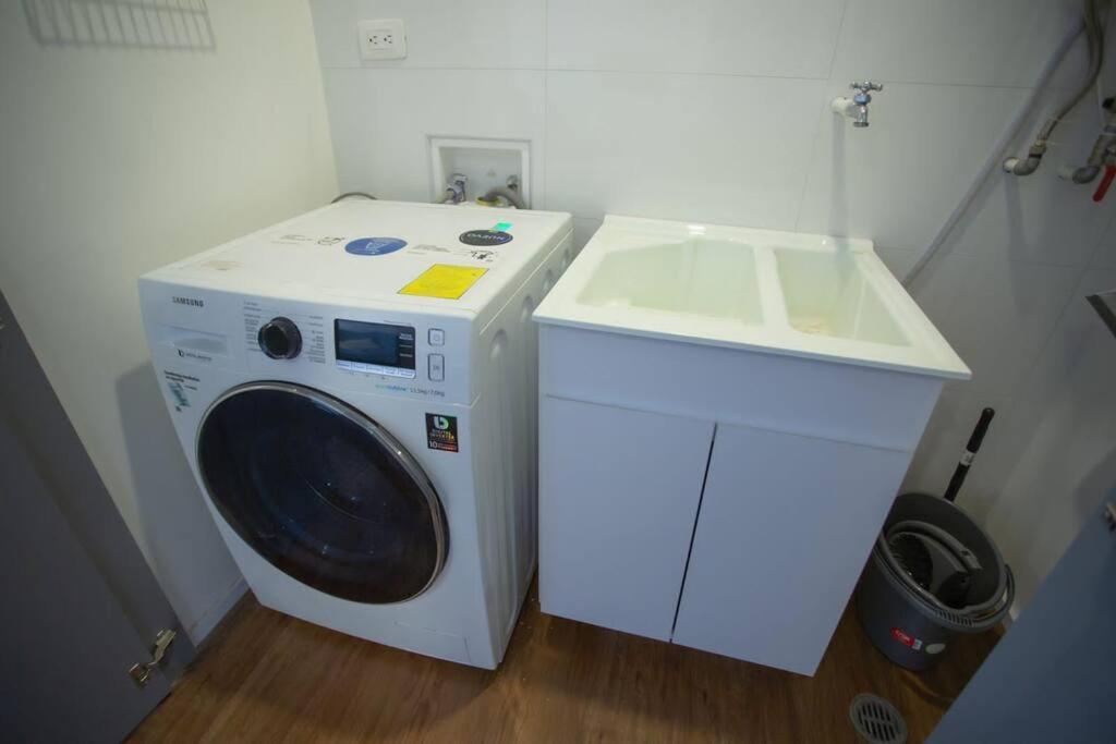 דירות Acogedor Loft En Centro Internacional De בוגוטה מראה חיצוני תמונה